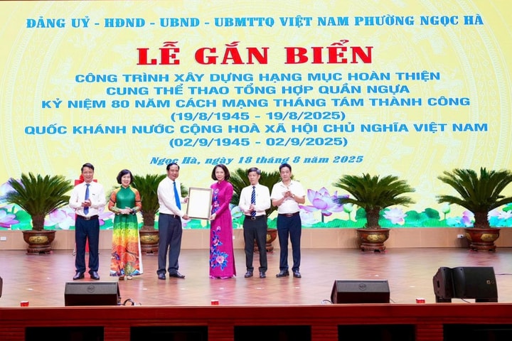 Phường Ngọc Hà gắn biển công trình khu liên hợp Cung thể thao tổng hợp Quần Ngựa