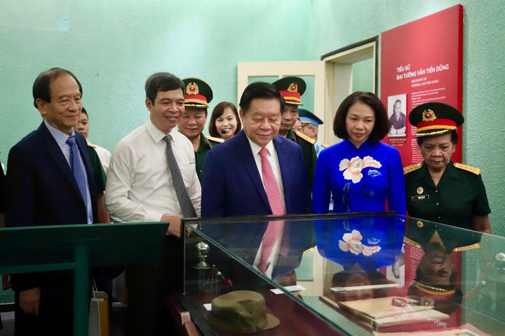 Tiếp sức mạnh cho thế hệ hôm nay viết tiếp câu chuyện hòa bình