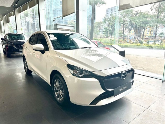 Mazda2 được đại lý ưu đãi sâu, giá ngang xe cỡ A