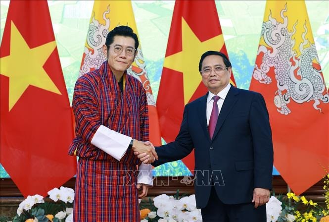 Thủ tướng Phạm Minh Chính hội kiến Quốc vương Bhutan Jigme Khesar Namgyel Wangchuck