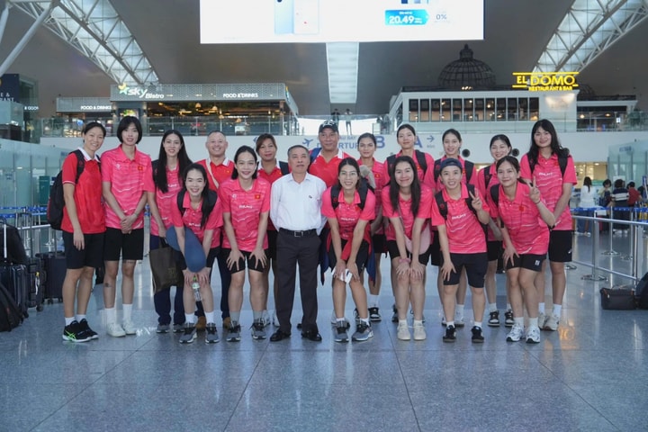 Tuyển bóng chuyền nữ Việt Nam đã đến Thái Lan, sẵn sàng tranh tài tại giải Vô địch thế giới