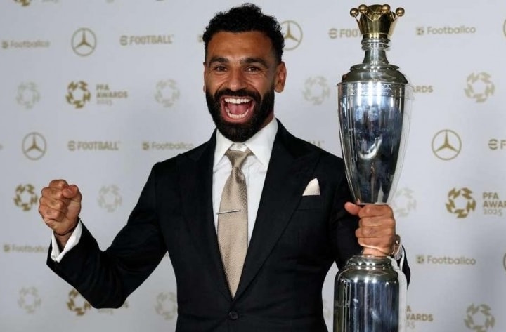 Mohamed Salah lập kỳ tích, giành giải Cầu thủ xuất sắc nhất năm của PFA lần thứ ba