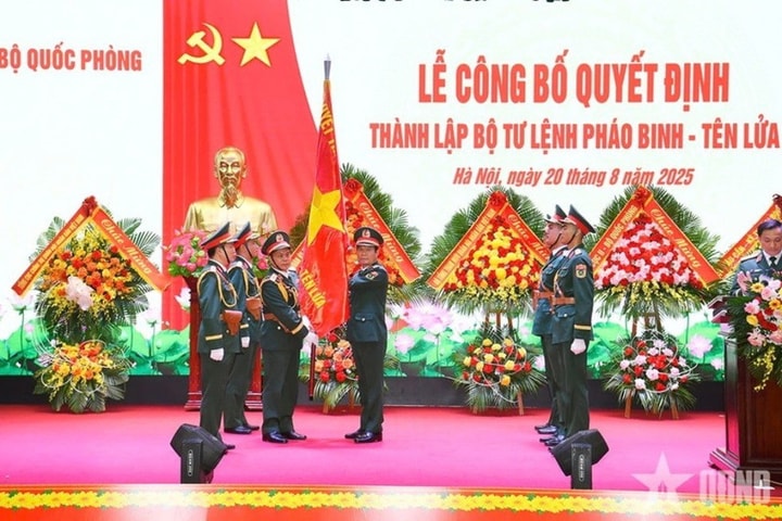 Công bố quyết định thành lập Bộ Tư lệnh Pháo binh - Tên lửa