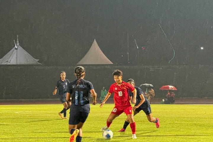 U16 nữ Việt Nam thắng đậm Campuchia trong trận mở màn giải U16 nữ Đông Nam Á