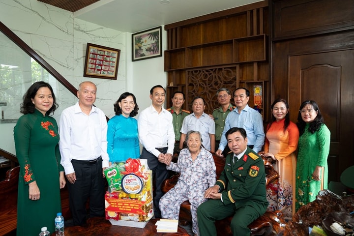 Tri ân gia đình chính sách, bồi đắp truyền thống “uống nước nhớ nguồn”
