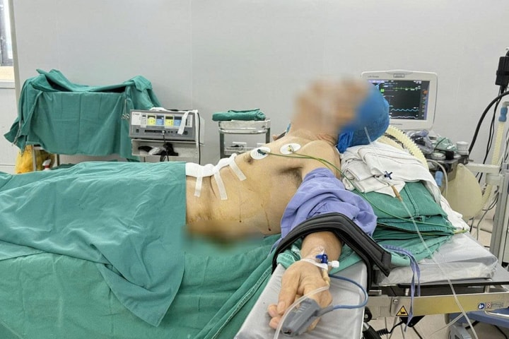 Ca bệnh đặc biệt được Bệnh viện Ung Bướu Hà Nội phẫu thuật thành công