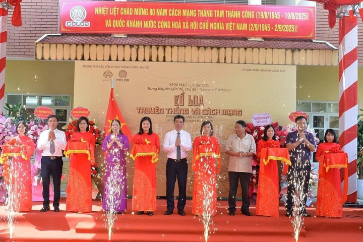 Trưng bày tư liệu, hình ảnh về “Cổ Loa - Truyền thống và cách mạng”