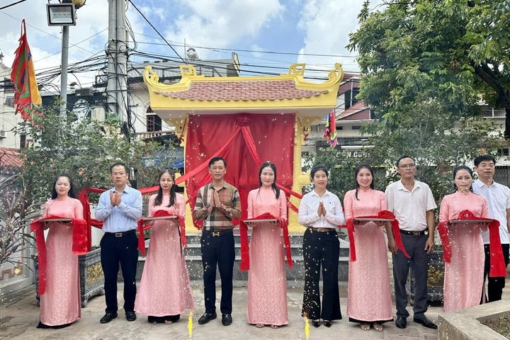 Phường Phú Lương khánh thành, gắn biển bia di tích Đình Văn Nội