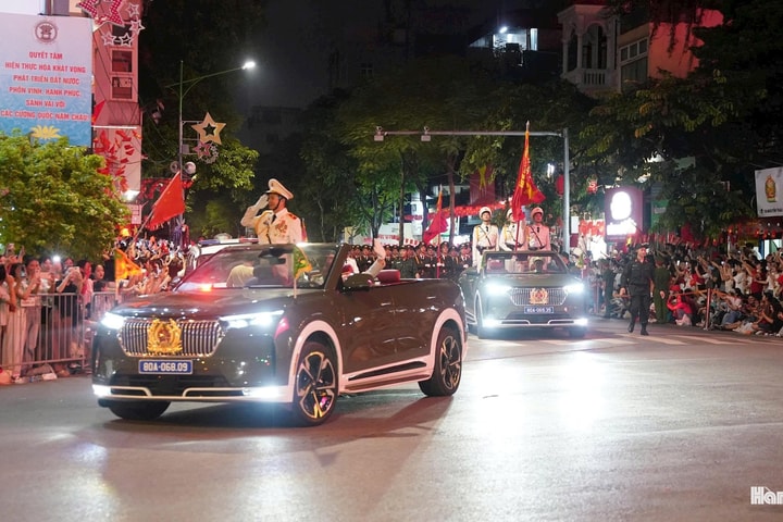 [Podcast] Hà Nội cấm nhiều tuyến đường từ 12h30 ngày 24-8 phục vụ luyện tập diễu binh