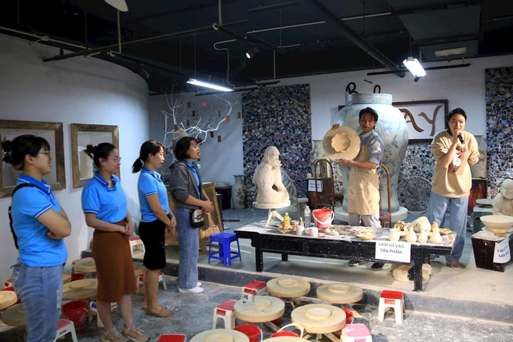 Tin tức đặc biệt trên báo in Hànộimới ngày 25-8-2025