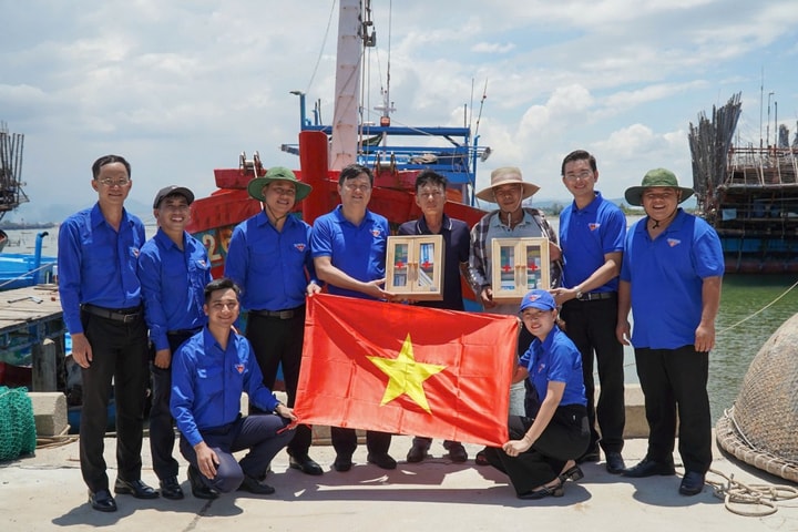 Hành trình “Tuổi trẻ Đà Nẵng với biển, đảo quê hương”