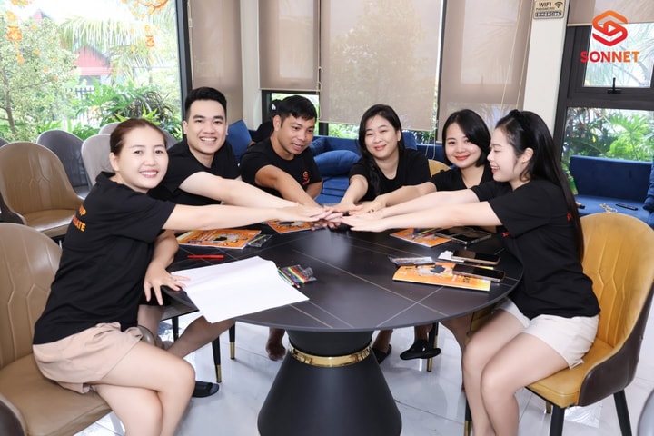 Sonnet Group hỗ trợ người muốn kiếm tiền từ thương mại điện tử nhưng đang loay hoay