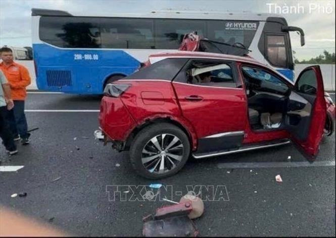 8 tháng, số vụ và số người bị thương do tai nạn giao thông giảm sâu hai con số