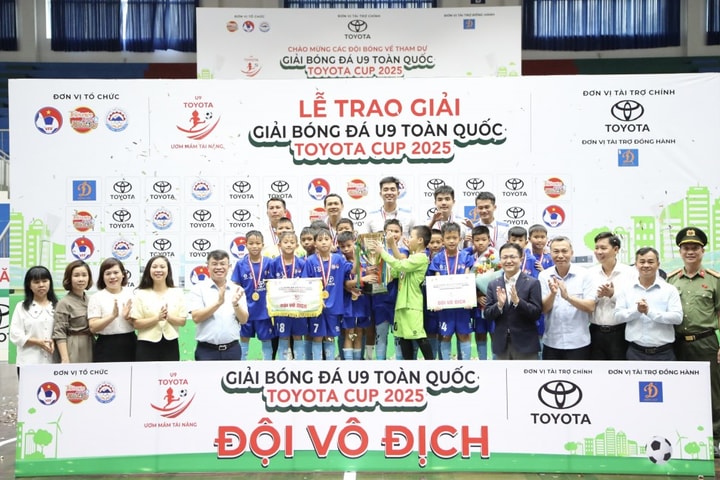 Giải bóng đá U9 toàn quốc Toyota Cup 2025 U9 Việt Hùng Thanh Hoá đăng quang ngôi vô dịch