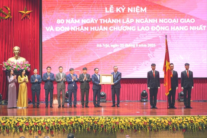 Tổng Bí thư Tô Lâm: Ngoại giao Việt Nam tạo điều kiện thuận lợi cho việc thực hiện thành công các đột phá lớn của đất nước