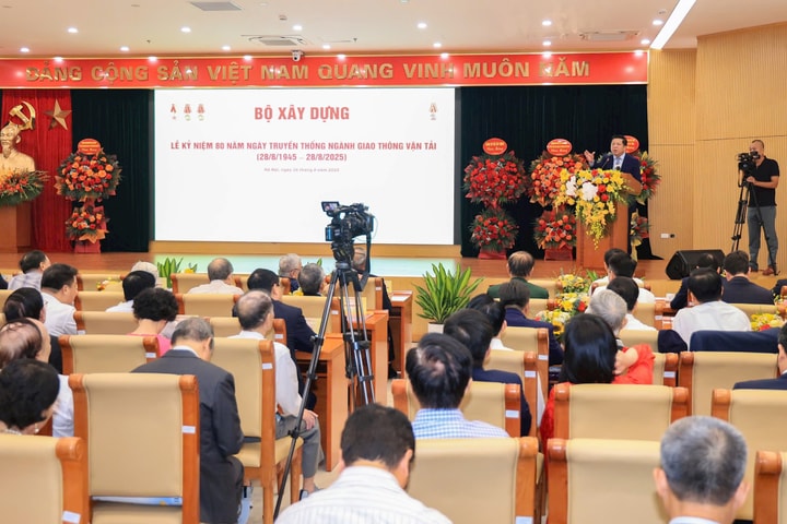 Sứ mệnh những người "đi trước mở đường"
