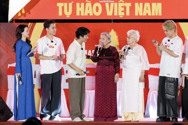 Chuyến xe Tự hào Việt Nam: Âm nhạc và niềm tự hào đến mọi miền Tổ quốc
