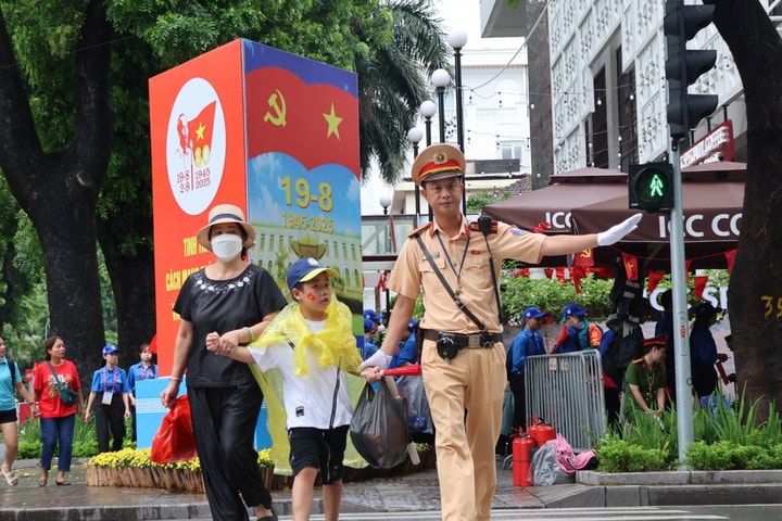 Từ 14h chiều nay (27/8) Hà Nội không còn mưa, thời tiết mát mẻ và rất đẹp