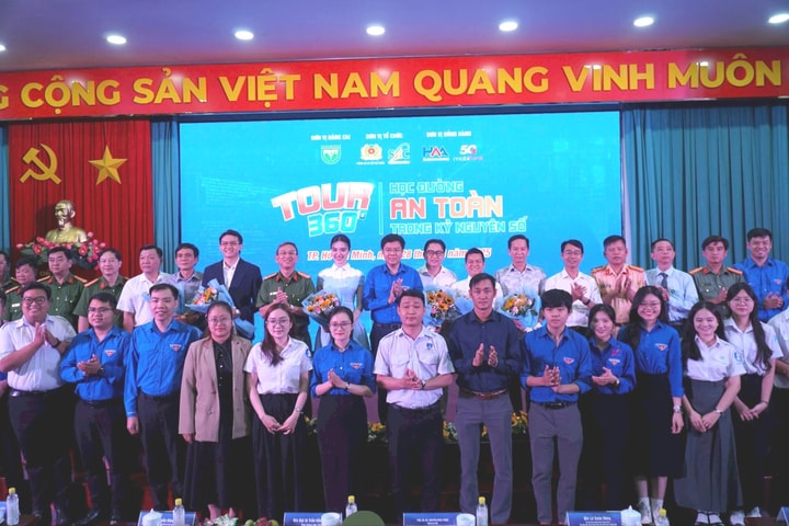 Khởi động chương trình “Tour 360: Học đường an toàn trong kỷ nguyên số”