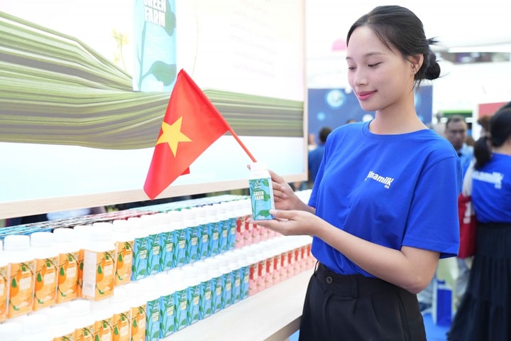 Vinamilk tái hiện hành trình từ số 0 đến thương hiệu sữa tiềm năng nhất thế giới