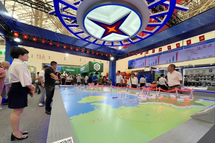 “Chiêm ngưỡng” những đầu tàu kinh tế tại Trung tâm Triển lãm quốc gia