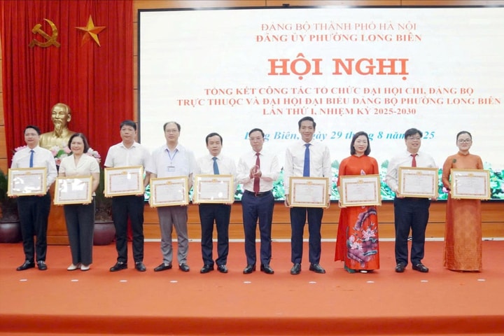 Phường Long Biên: Đẩy nhanh tiến độ cụ thể hóa Nghị quyết Đại hội