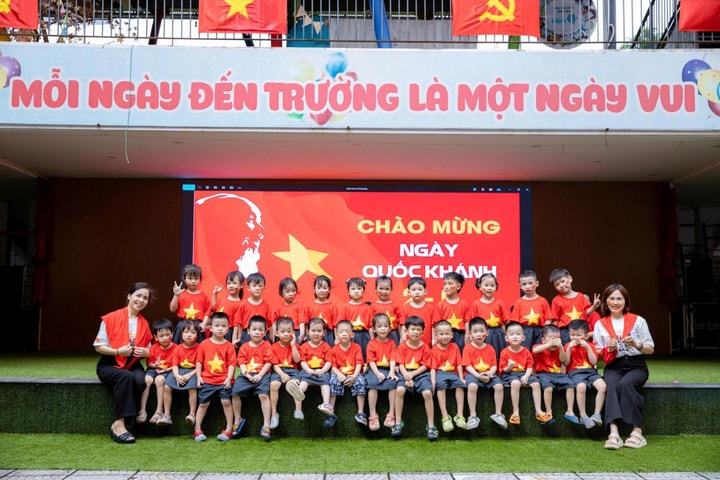 Thầy và trò Thủ đô hân hoan chào mừng Đại lễ 80 năm Quốc khánh 2/9