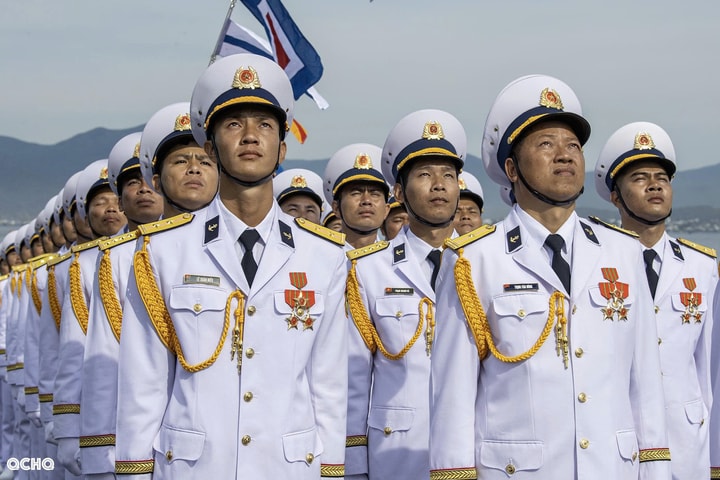 Trường Sa chung vui ngày hội non sông