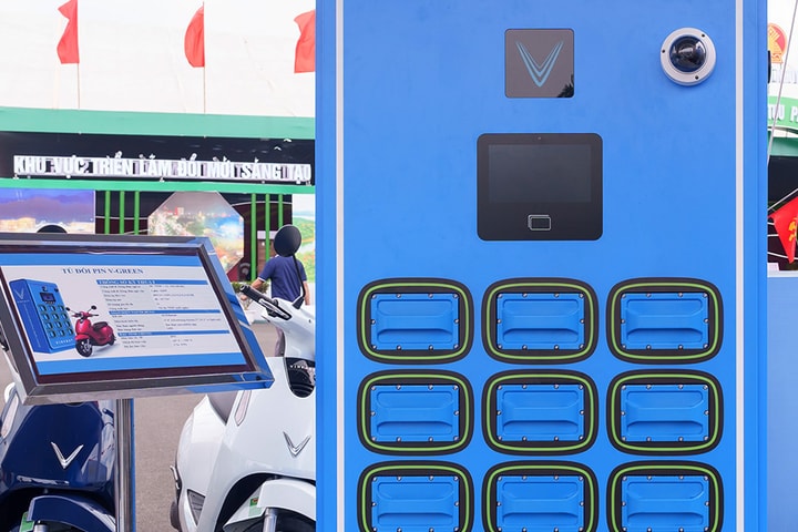 Chi phí đầu tư tủ đổi pin cho xe máy điện VinFast từ 210 triệu đồng