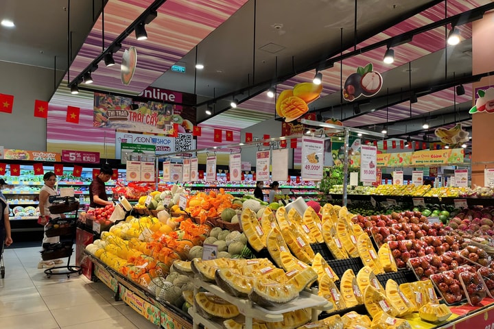 Hà Nội: Tổng mức bán lẻ hàng hóa và doanh thu dịch vụ tiêu dùng 8 tháng tăng 12,6%