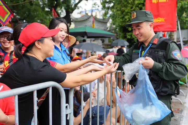 Hà Nội trong trái tim người dân cả nước