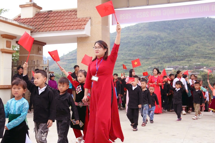 Khai giảng năm học mới ở nơi địa đầu Tổ quốc