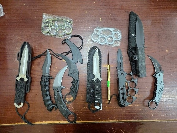 Hà Nội: Phá đường dây bán vũ khí, công cụ hỗ trợ trên mạng