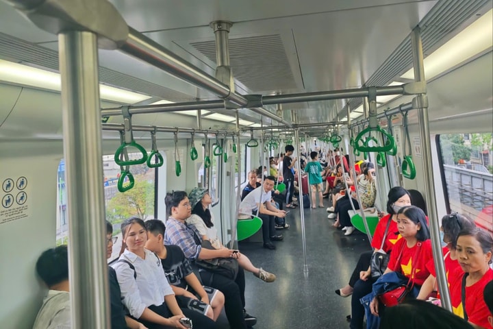 Hai tuyến đường sắt đô thị vận chuyển 1,29 triệu lượt khách dịp Quốc khánh