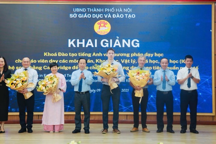 Giáo viên Hà Nội được trang bị chứng chỉ giảng dạy quốc tế Cambridge