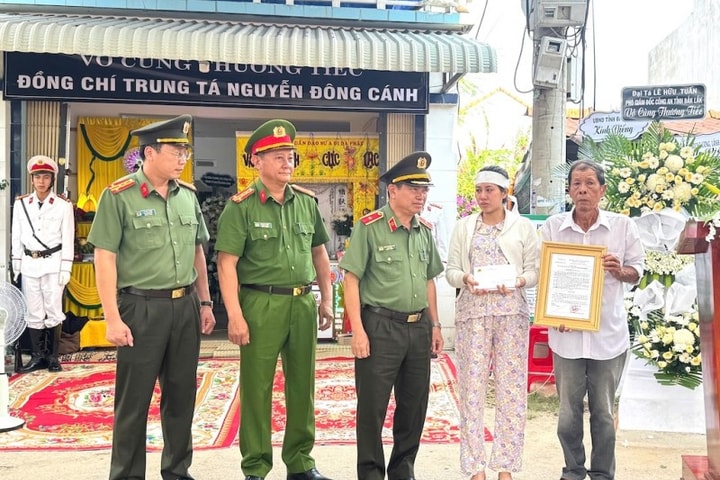 Đắk Lắk Truy thăng cấp bậc Trung tá cho đồng chí Nguyễn Đông Cánh