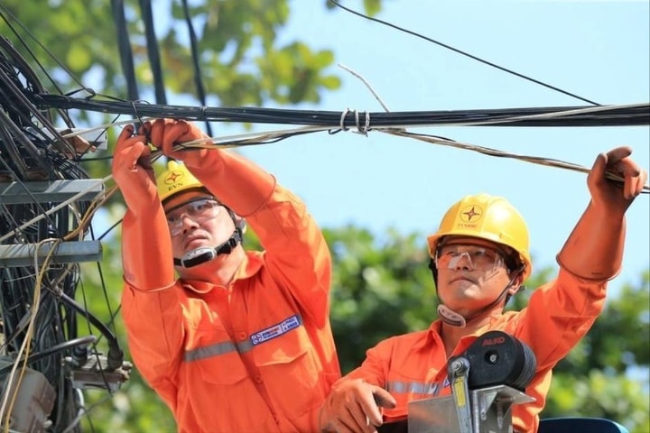 Nguyên nhân nào khiến EVN lỗ 44.000 tỷ đồng?