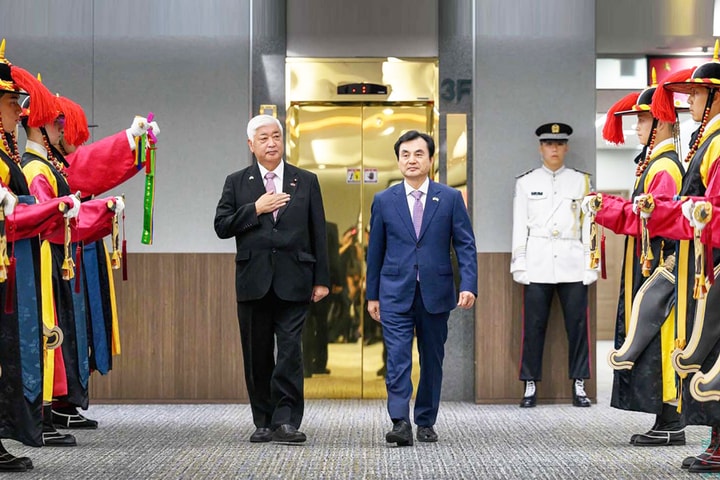 Bộ trưởng Quốc phòng Nhật Bản thăm Hàn Quốc: Xích lại gần nhau vì lợi ích chung