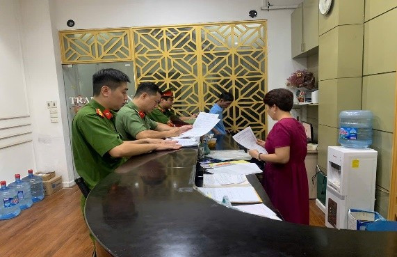 Lực lượng Công an phường tăng cường công tác quản lý cư trú