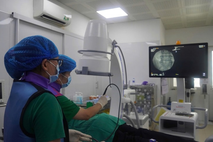 Bệnh viện Trung ương Cần Thơ tiên phong kỹ thuật áp đông thần kinh