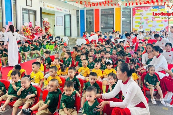 Các trường mầm non hân hoan chào năm học mới