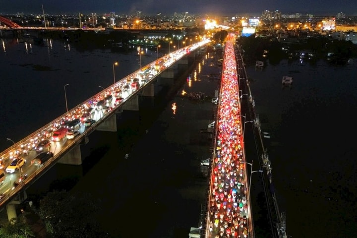 TP Hồ Chí Minh Bài toán giảm ùn tắc khi thi công cầu Bình Triệu 1