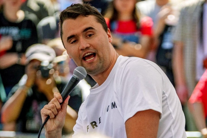 Mỹ treo thưởng 100.000 USD truy tìm kẻ ám sát nhà hoạt động Charlie Kirk