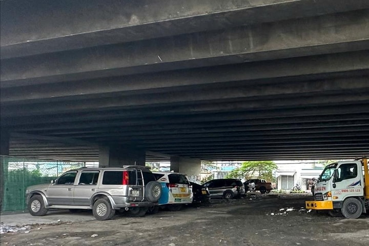 TP Hồ Chí Minh: Khẩn trương xử lý tình trạng gầm cầu bị chiếm dụng