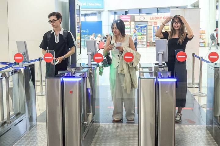 Xác thực điện tử VNeID tại 100% các sân bay trong tháng 10