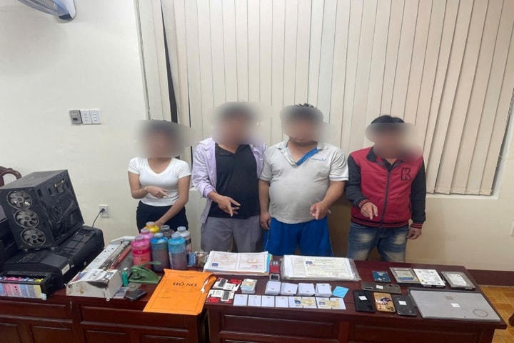 Đồng Nai: Triệt phá nhóm đối tượng làm giả sổ đỏ, giấy phép lái xe, đăng kiểm xe