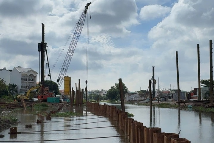 Dự án hơn 9.000 tỷ đồng ở TP Hồ Chí Minh nguy cơ chậm tiến độ vì thiếu vật liệu