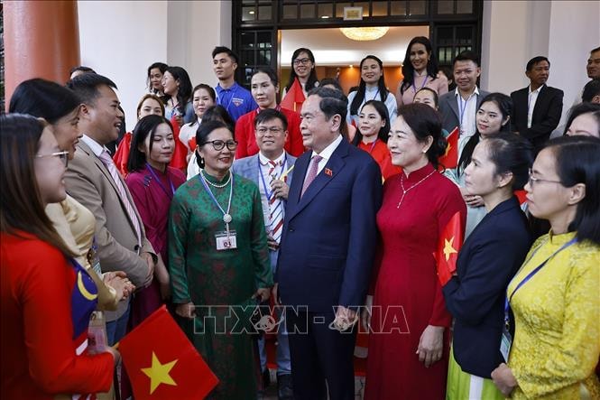 Chủ tịch Quốc hội Trần Thanh Mẫn gặp gỡ cộng đồng người Việt Nam tại Malaysia