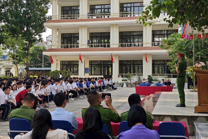 Phường Đại Mỗ đẩy mạnh tuyên truyền an toàn giao thông tại trường học