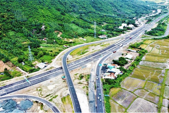 Quyết tâm hoàn thành 3.000km cao tốc trong năm 2025: Nỗ lực vượt bậc để cán đích